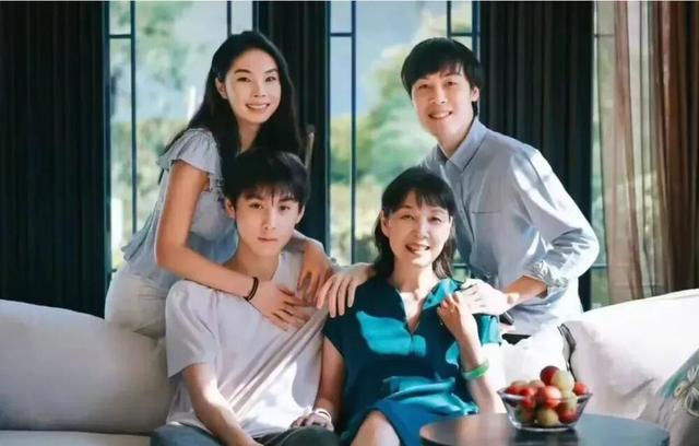 许思敏也没想到，宗馥莉卸任董事长后	，凭一特殊举动实现口碑暴增