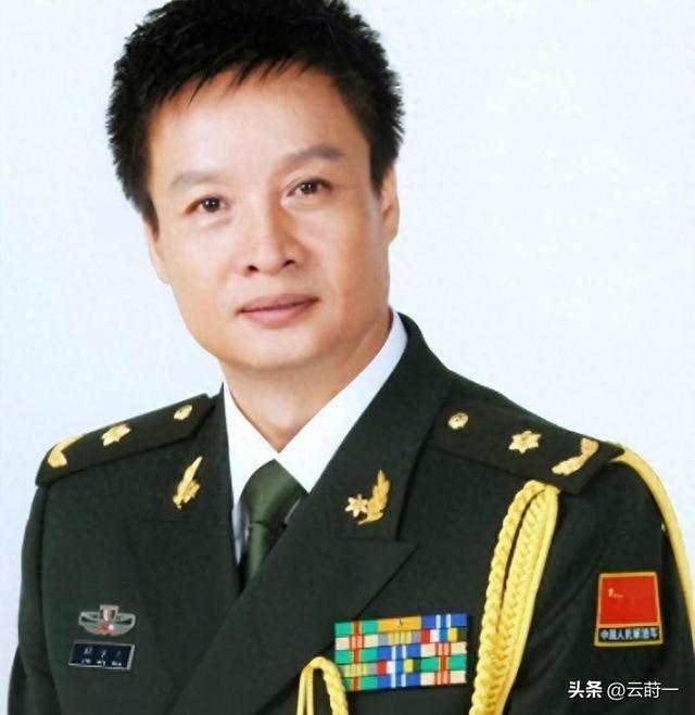 官媒点名	，暴露68岁阎维文的真实处境，原来李双江一个字都没说错