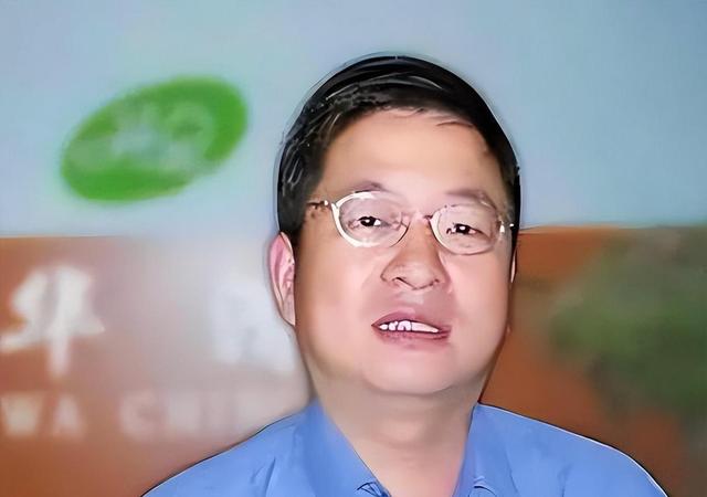 比曹德旺还狠！豪捐300亿建大学，这个中国芯片首富什么来头？