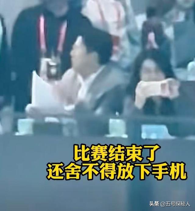 霍震霆没想到，44岁儿媳郭晶晶再次官宣喜讯，让整个阔太圈沉默了