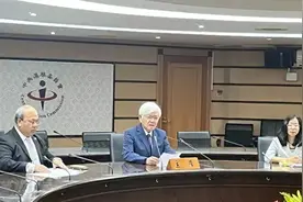 蓝营19人罢免，首阶段通过图片