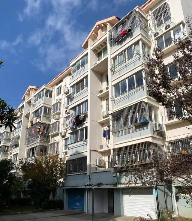 干了8年中介，卖了80套二手房，我总结出15条买二手房的注意事项