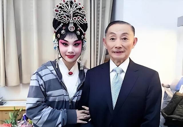 梅兰芳之子梅葆玖：一生无儿无女，至死不原谅半路出道的李玉刚