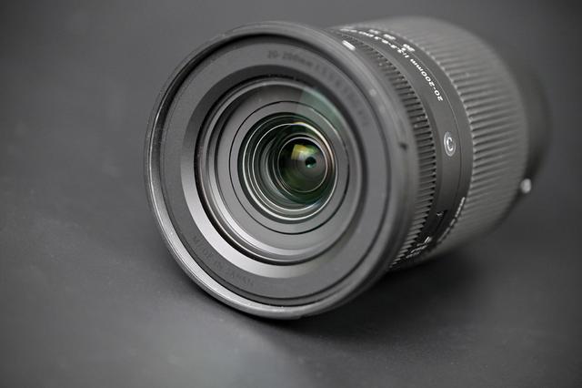 适马C 20-200mm评测：轻量化天涯镜 全焦段无短板