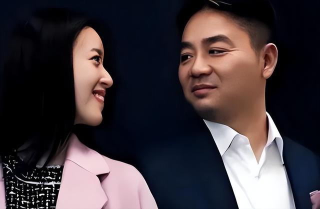 官媒发文，揭开31岁章泽天真实处境，刘强东真没看走眼