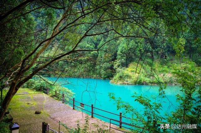 渠县賨人谷的秋天“水”醒啦，去解锁川东小九寨！