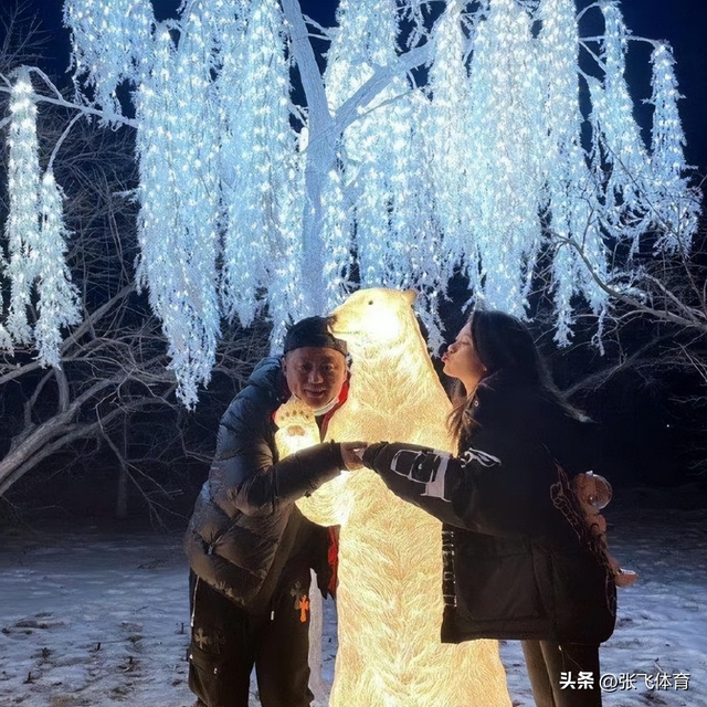 赵本山没想到，爱徒宋晓峰因为女儿闺蜜的爆料	，体面被撕得粉碎！