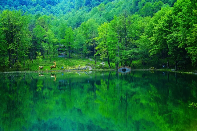 旅游还是淡季最香！他们开学了，你也该出来玩啦~