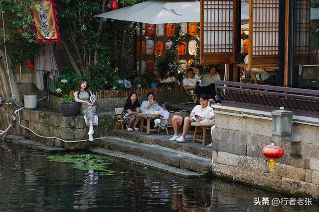 水乡绍兴这条老街不一般，两千多年历史，曾是古越国皇城的主干道