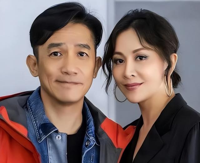 梁朝伟不再隐瞒，坦白久居日本的原因，难怪结婚17年都不要孩子