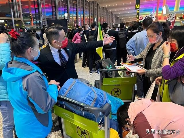 出境游火爆，为啥旅行社却凉了？国庆大巴团惊现“团灭式”遇冷！