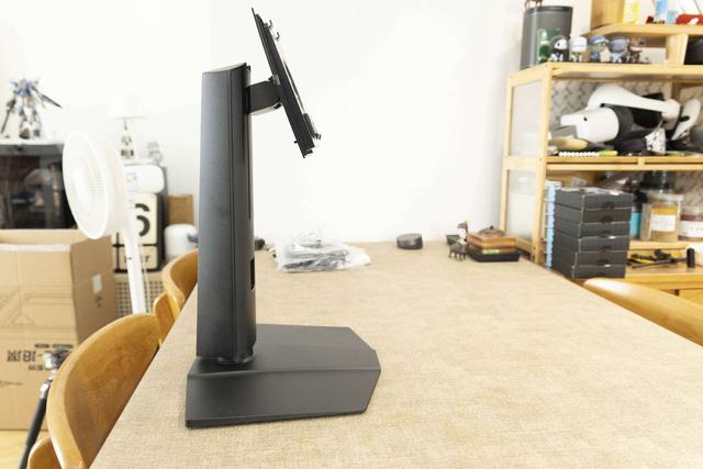 游戏玩家的顶级享受，微星电竞显示器MAG 272UP QD-OLED X24流光