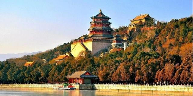 屹立600年不倒！这4根重达20吨的天安门华表，有何特殊含义？