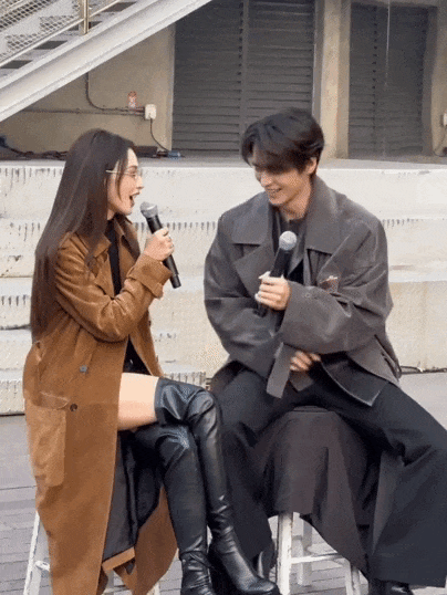 这对姐弟恋…这么甜的吗？我倒看看多好磕？