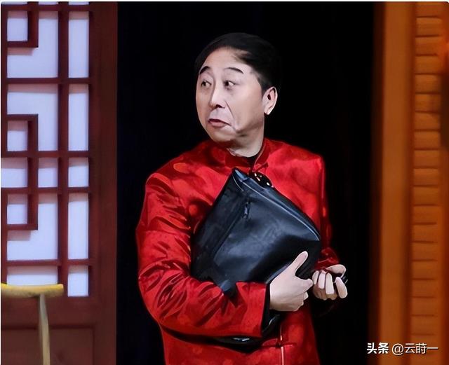约谈风波”不到2天，郭德纲发文8字回应，冯巩的态度说明一切