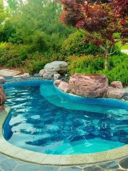 降温天的终极浪漫，是泡进一池温泉里