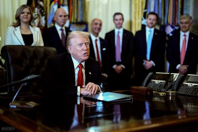 为了抢油脸都不要了？特朗普一声令下	，委内瑞拉全境惨遭封锁！