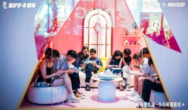 腾讯一年「重做」三次的游戏,还在疯狂增长