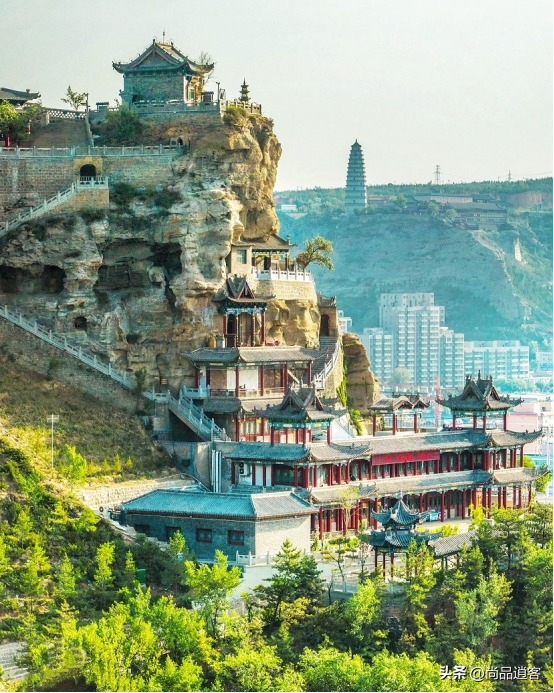 一座独特的二郎山