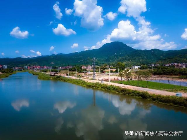 莲花好所在 | 一处自然与艺术交融的佳境，一座令人陶醉的山岳之地→