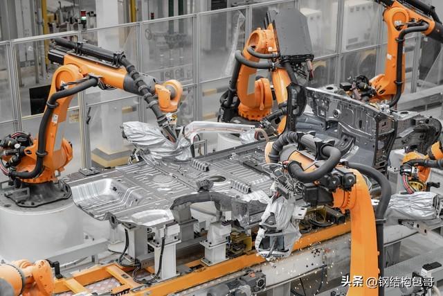 一辆车省40%！揭秘特斯拉“超级印钞机”，90秒一次成型太科幻