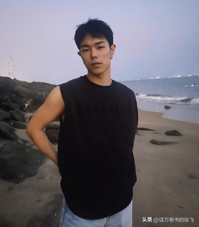 一路走好！继送走大S后	，解晓东因抢救无效去世，曾摔伤重度昏迷