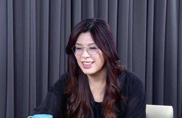 郑丽文赴大陆前，国台办先送2句话，洪秀柱已行动，两岸共谋统一