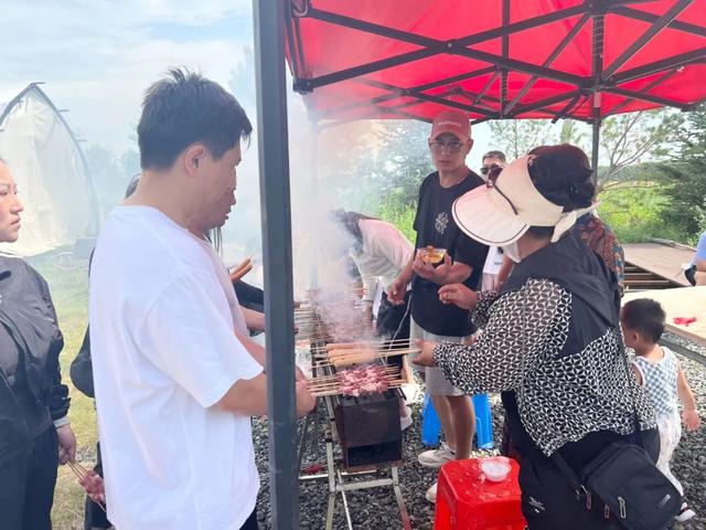 离城不远，离自然很近！牙克石“这个基地”提供露营全体验