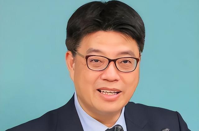 被大陆立案侦查后，沈伯洋出来回应了，赖清德和民进党无可奈何？