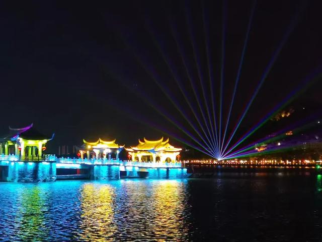 广济桥灯光秀 潮州的历史与浪漫