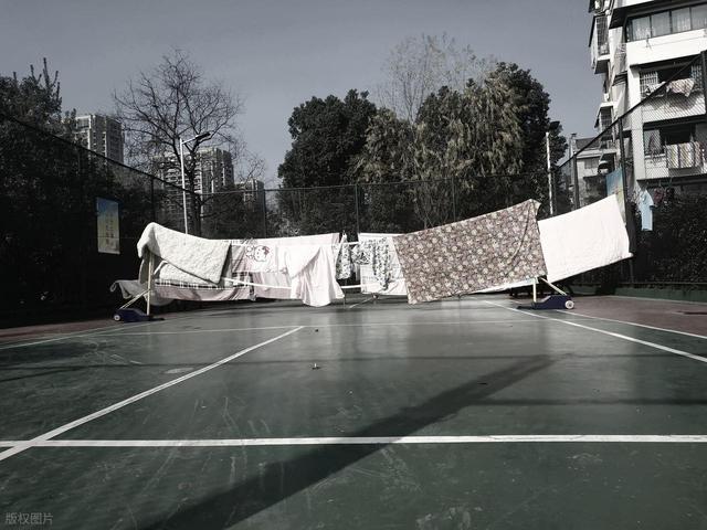 晒过的被子有一股特殊的味道，这是螨虫被晒死的味道吗？