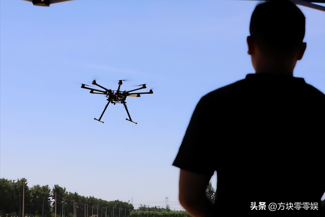 又有2名间谍被揪出？九三阅兵训练期间，2人违规放无人机拍摄被抓