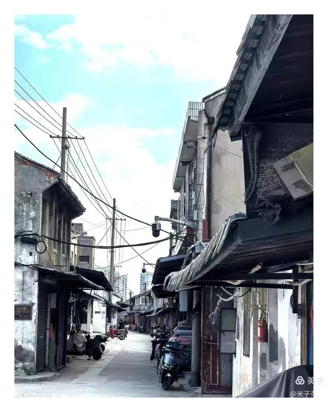 说说平湖钟埭、新仓、乍浦古镇和山塘古村落的人文地理故事