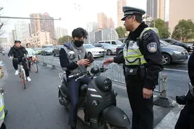 多地加强电动二、三、四轮车正规化管理！上牌上路、驾照要求明确图片