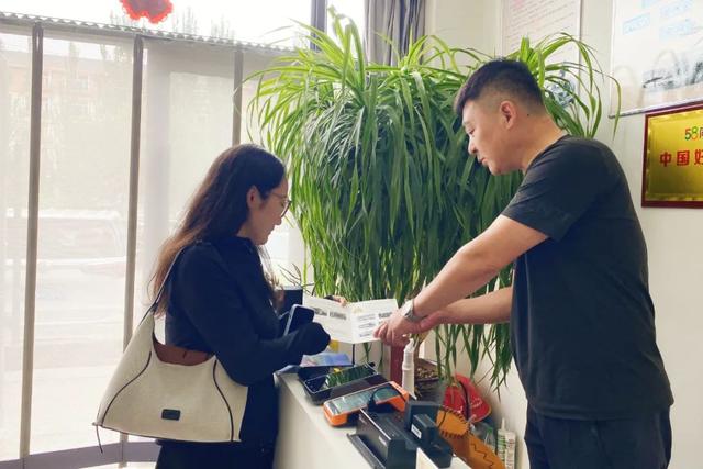 暑期旅游升温带“火”我区租车市场
