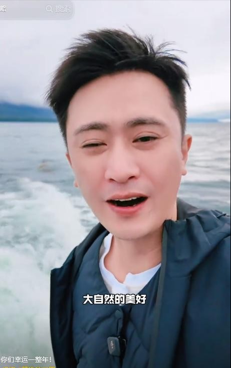 闯祸了！央视主持人出国旅游，携妻女高调炫海外生活，被网友骂惨