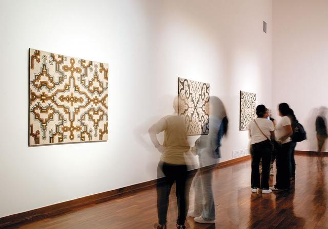 从蚊帐的幻象到族群的旗帜：萨拉·弗洛雷斯的kené世界