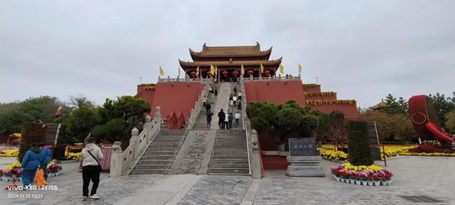 龙亭：七十二级台阶上的古今叠影