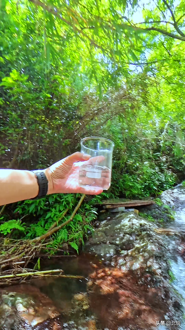 实测桂林花江小溪与泉水，取水的人络绎不绝