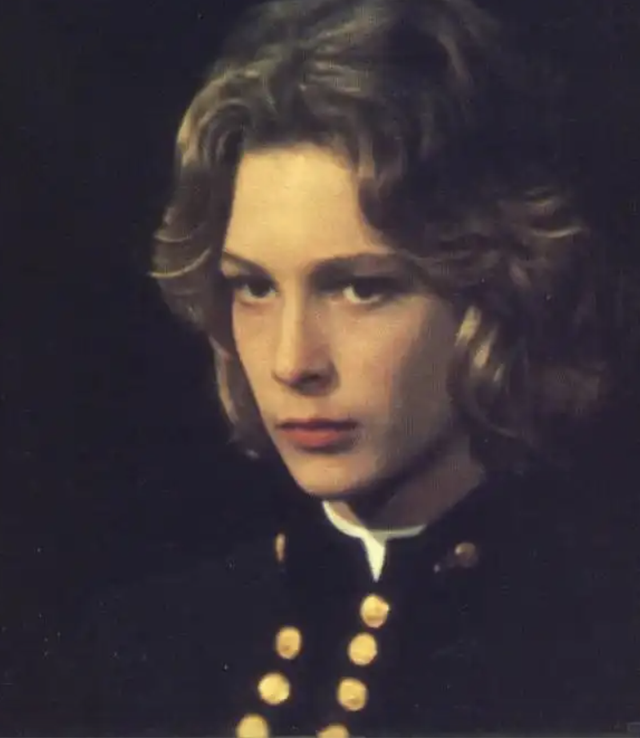 一路走好！短短半月，7位明星名人传死讯，最大103岁，最小28岁