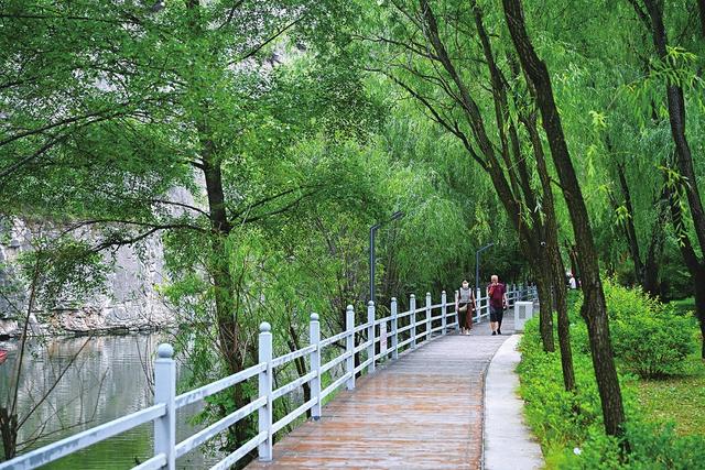 太原汾河二库风景区：浓荫碧水间 清凉好去处
