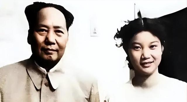 刘思齐有多美？1949年的一张留影，那年她19岁清丽脱俗气质不凡！