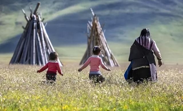 喜马拉雅山的神秘部落：全族3000多人，无婚姻制度，繁衍方式特殊