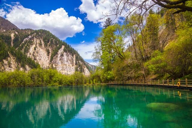 两性关系不管你信与不信，女性过了50岁后，基本都有如下方面需求