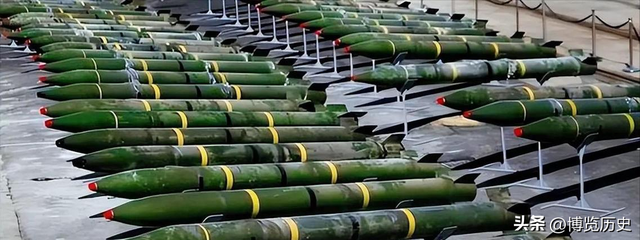 2100枚核弹24小时待命	，张召忠曾发出警告：一旦开战，无处可逃