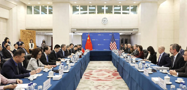 特朗普刚签中美休战令，大批官员考虑辞职，美富商：一个时代告终