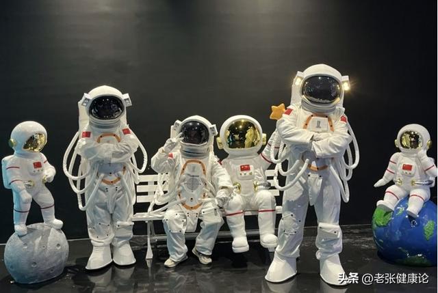 中美俄航天服寿命指标断崖式差距，美100次，俄仅12次，中国多少