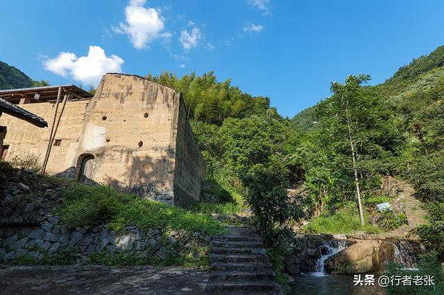 走遍福建古村落，福安发现一处真正的世外桃源，一眼可见九条瀑布