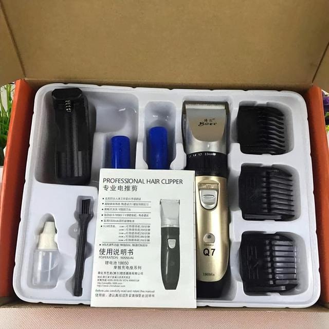 明明不受电商影响，为啥理发店还是大量倒闭？锅要掰成两瓣背