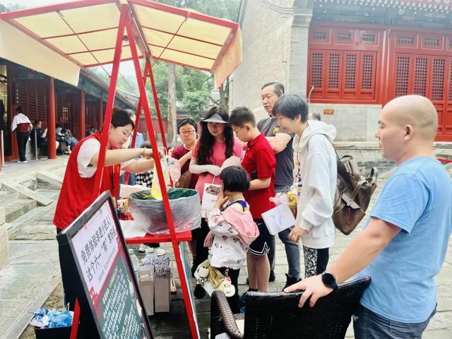 博物FUN | 在北京最神秘寺庙，遇见皇家工艺天花板